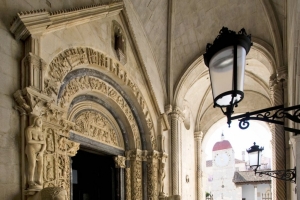 Western Cathedral entrance (potal) designed by Master Radovan in Trogir